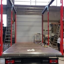 Lavori in corso di allestimento centinato