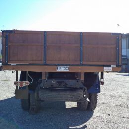Cassone in legno ex novo di Fiat 634
